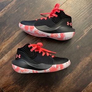 Girls Under Armour Shoes